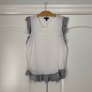 ❤️J Crew Flutter Sleeve Top White M